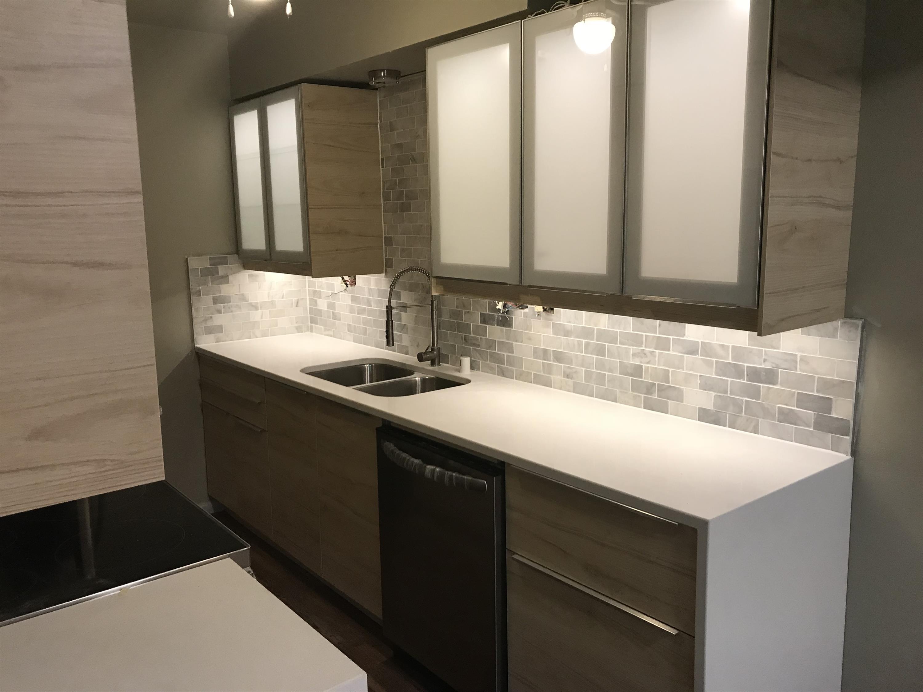 1122 E Russell Ave - 101